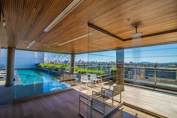 360 suites republica