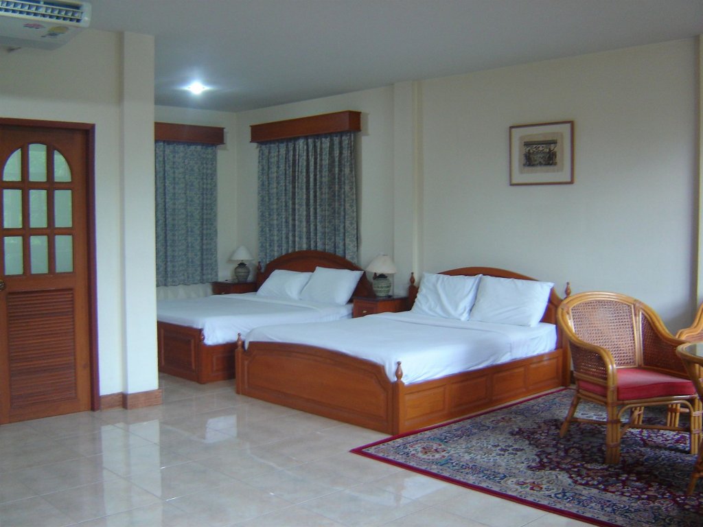 Golden Cupids Hotel,Mae Jo>>Chiang Mai,3 star