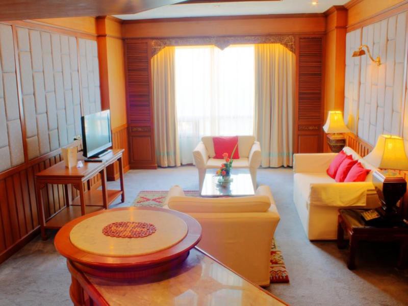 the park hotel chiang mai