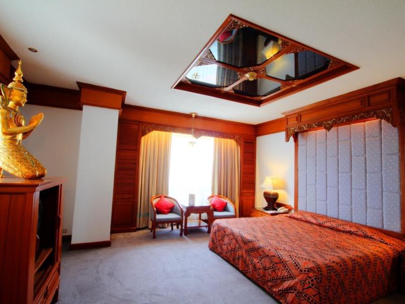 the park hotel chiang mai