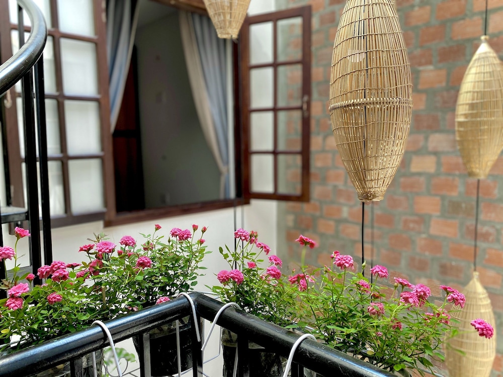 hoian okra hostel