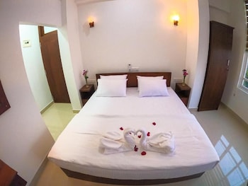The Den 23,Maradana>>Colombo,3 star