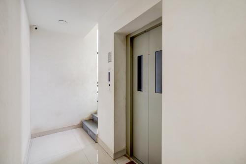 hotel o oragadam industrial estates chennai formerly ssm rooms
