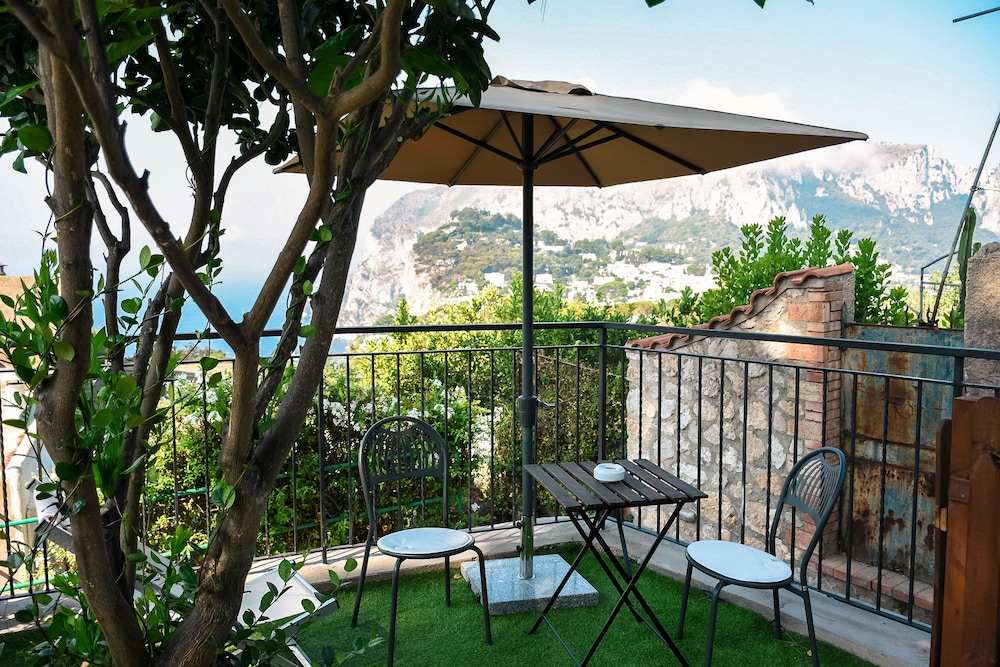 hotel la reginella