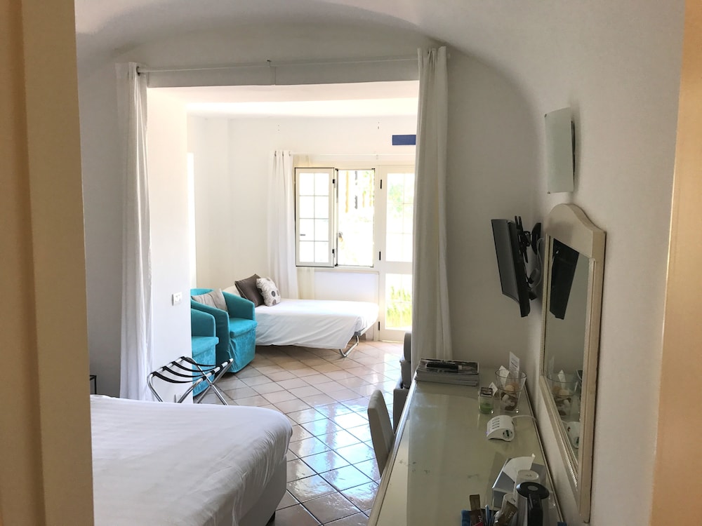 hotel la reginella