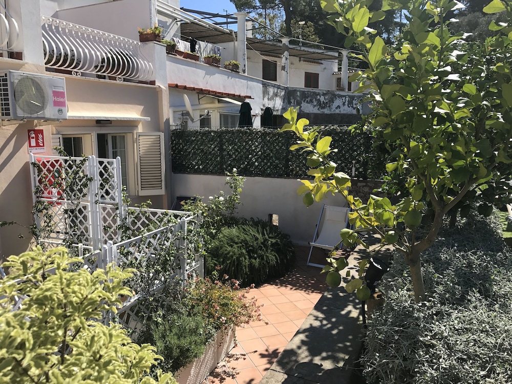 hotel la reginella