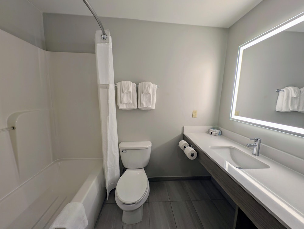 holiday inn carbondale conference center by ihg