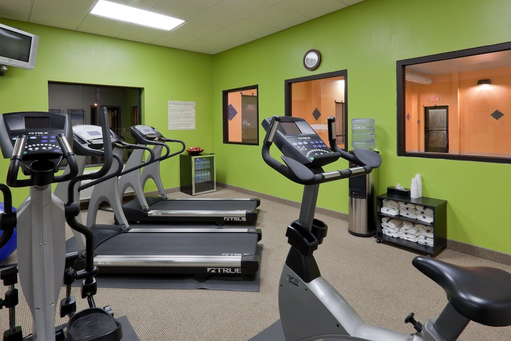 holiday inn carbondale conference center by ihg