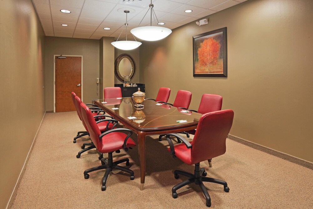 holiday inn carbondale conference center by ihg