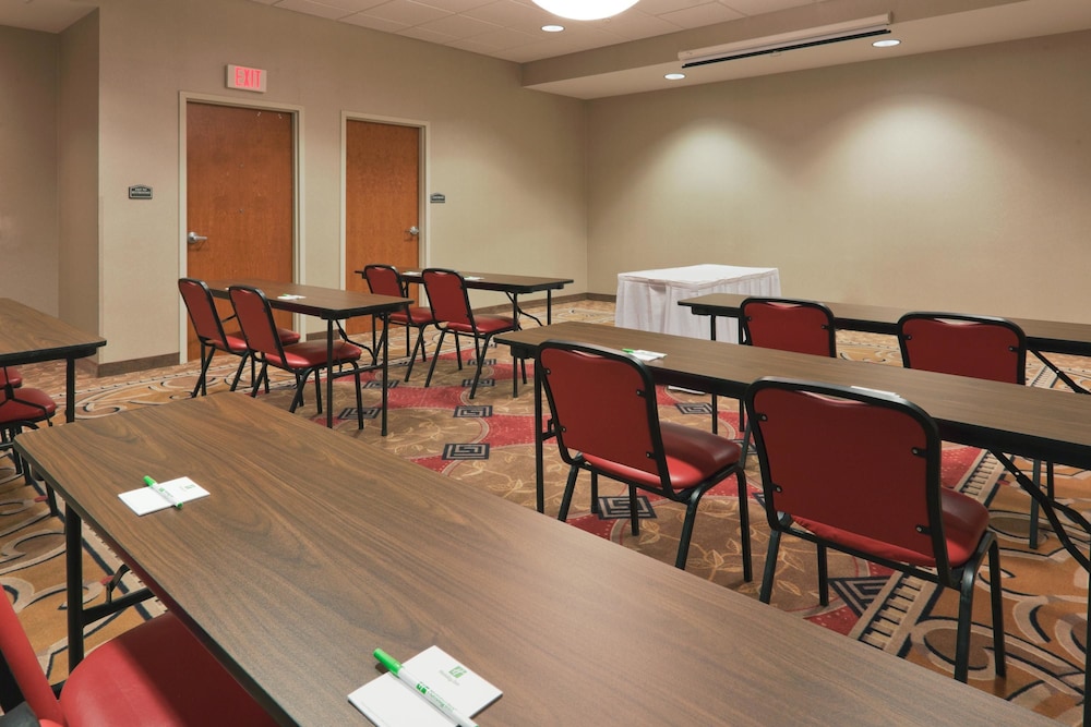 holiday inn carbondale conference center by ihg