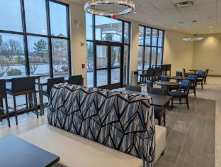 holiday inn carbondale conference center by ihg