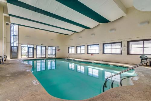 15 th floor ocean front views at palms resort