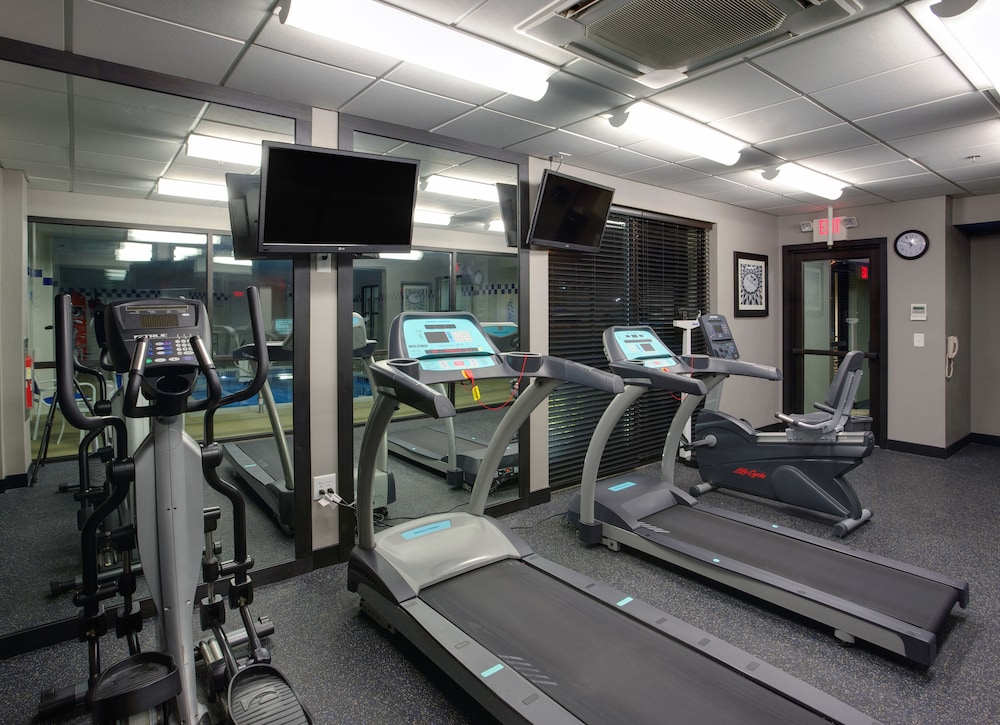 holiday inn express hotel and suites meadowlands area