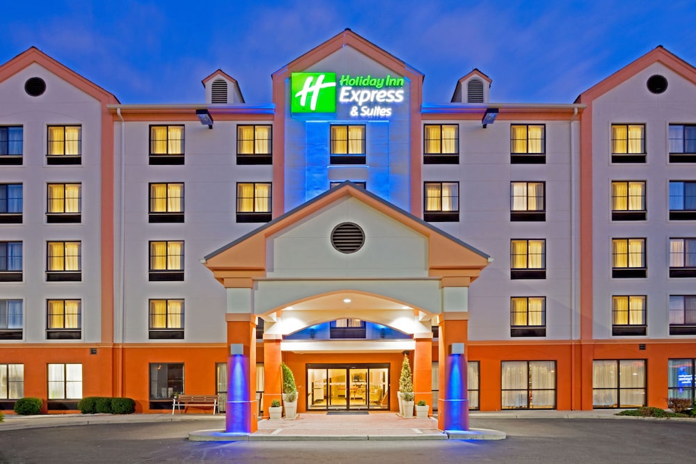 holiday inn express hotel and suites meadowlands area