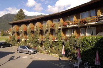 hotel chalet swiss