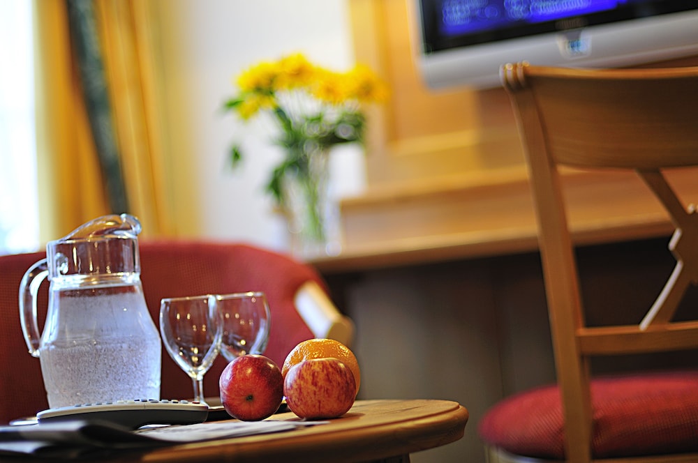 hotel chalet swiss