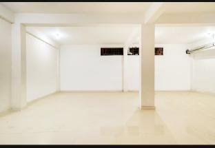 Hotel Apple,India>>Indore,2 star