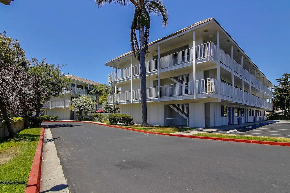 motel 6 carpinteria ca santa barbara north