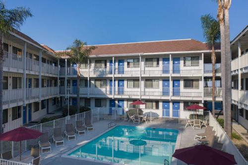 Motel 6 Carpinteria, Ca - Santa Barbara - North,Santa Barbara>>Carpinteria,2 star