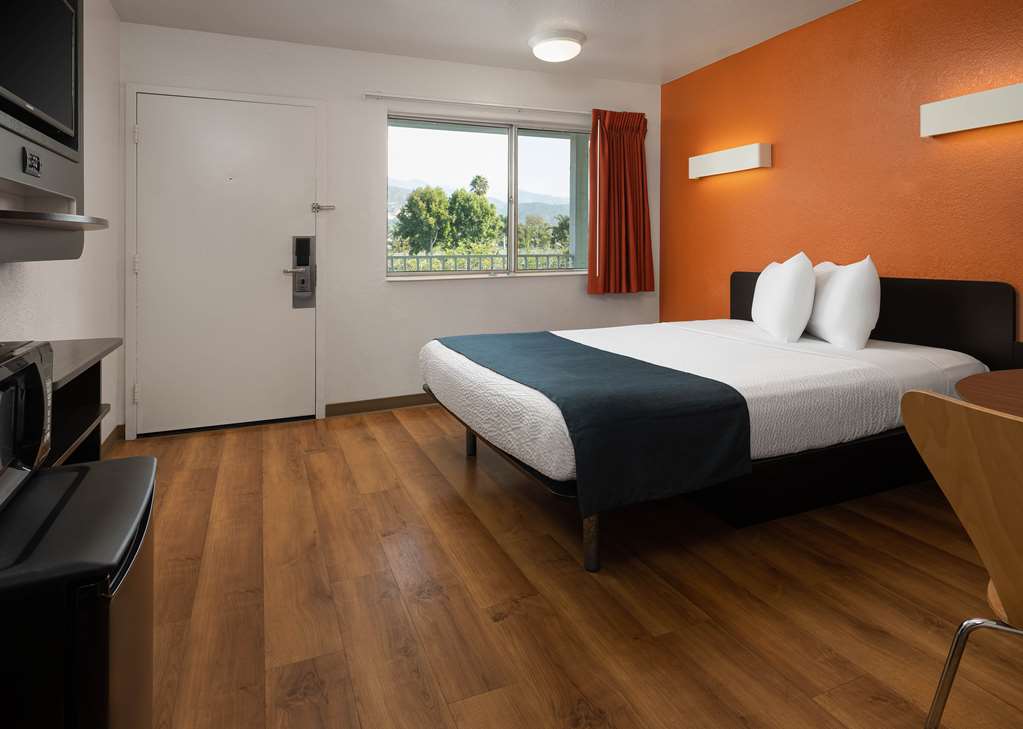 motel 6 santa barbara carpinteria north