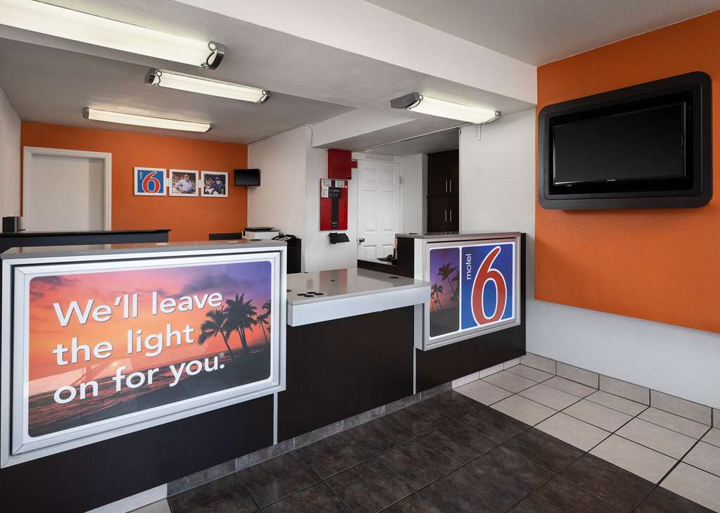 motel 6 santa barbara carpinteria north