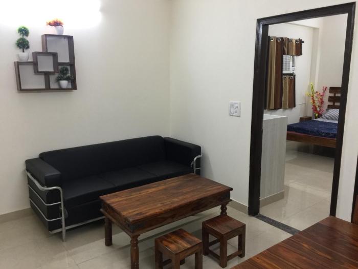 the raveesh 2 bhk serviced apartment