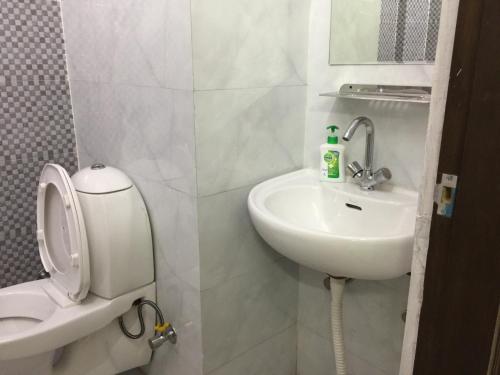 the raveesh 2 bhk serviced apartment