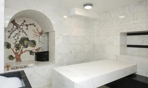 the bell boutique hotel