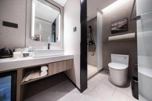 atour light hotel shanghai bund east nanjing road