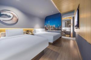 atour light hotel shanghai bund east nanjing road