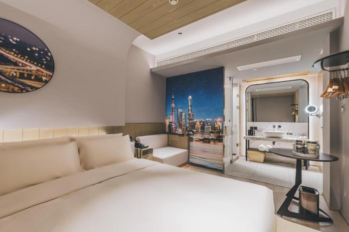 atour light hotel shanghai bund east nanjing road