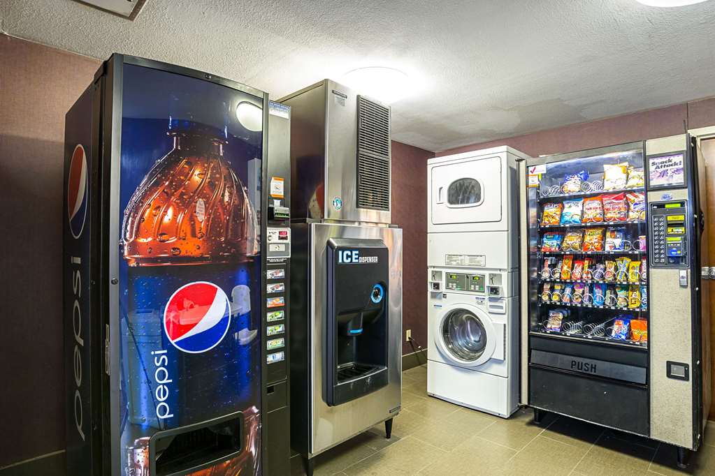 super 8 by wyndham alexandria la