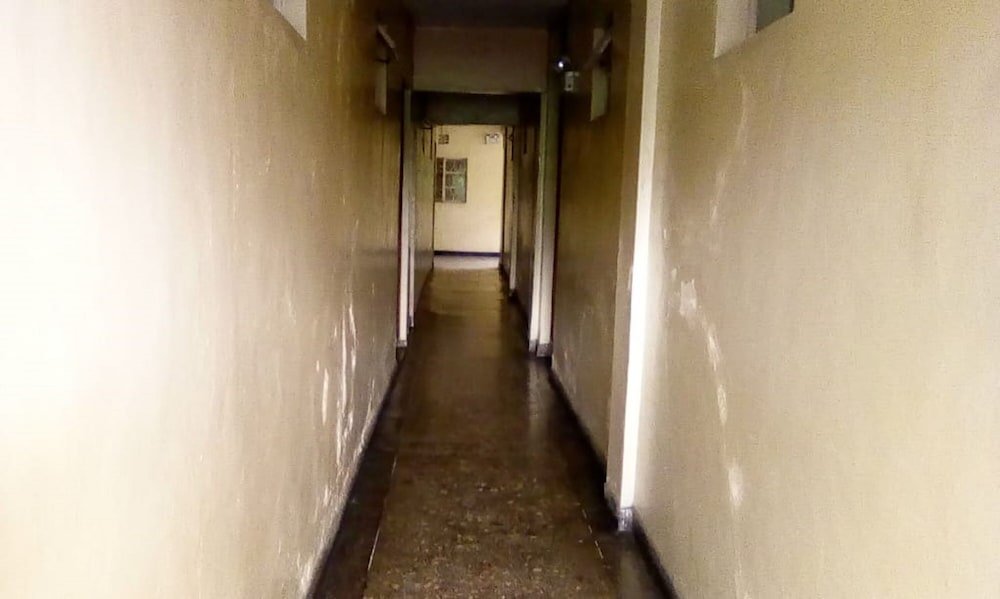 Pekers Lodge,,2.5 star