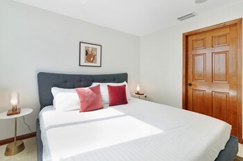 roami at the current