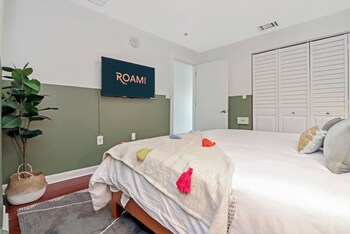 roami at the current