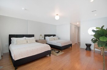 roami at the current