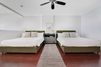 roami at the current