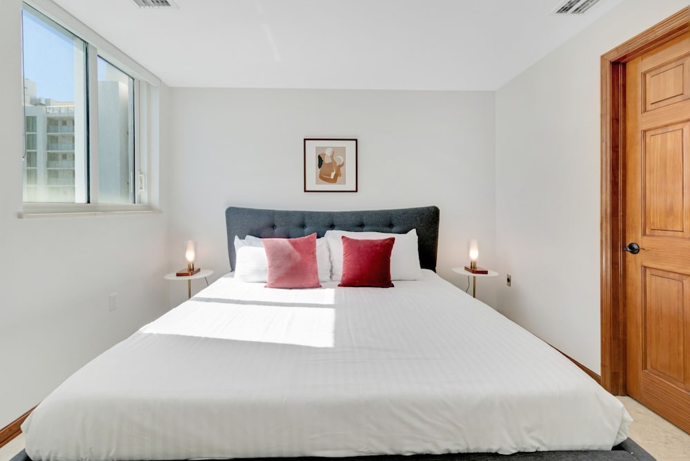 roami at the current