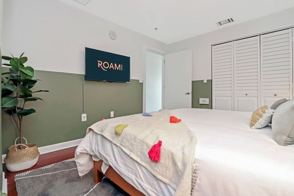 roami at the current