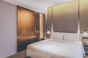 atour hotel shaoxing shangyu e travel town