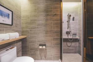 atour hotel shaoxing shangyu e travel town