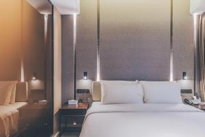 atour hotel shaoxing shangyu e travel town