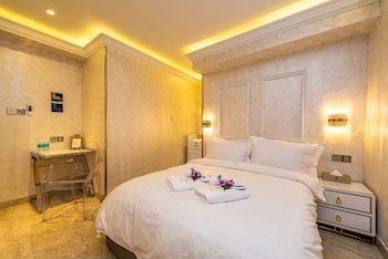 ac residence