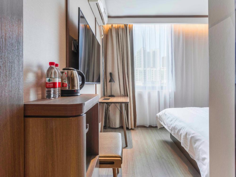 hanting hotel shenzhen xili metro station