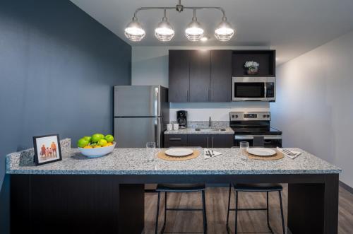 stay apt suites alexandria fort belvoir