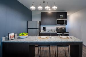 stay apt suites alexandria fort belvoir