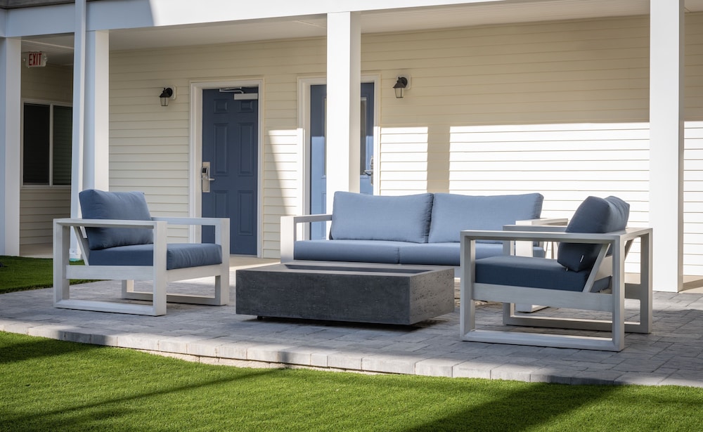 stay apt suites alexandria fort belvoir