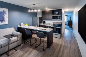 stay apt suites alexandria fort belvoir