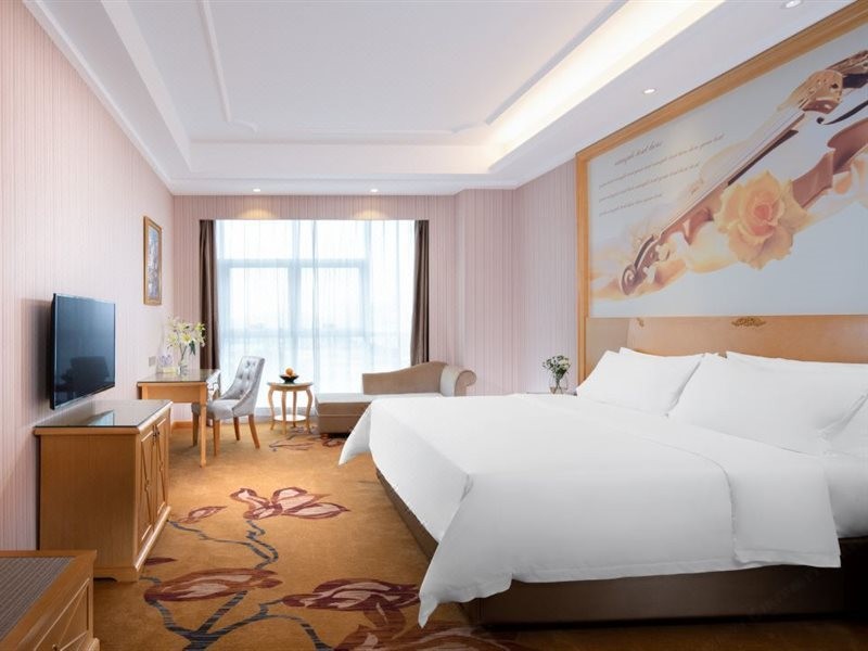 vienna international hotel dongcheng building lanzhu east road pingshan shenzhen