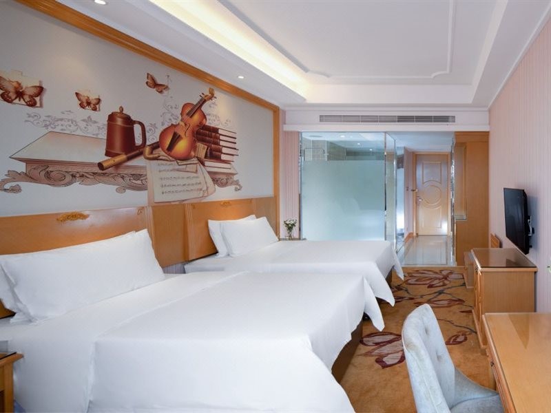 vienna international hotel dongcheng building lanzhu east road pingshan shenzhen